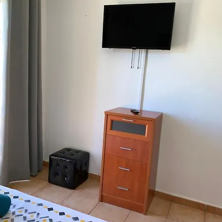 Andres First House Dom wakacyjny *
